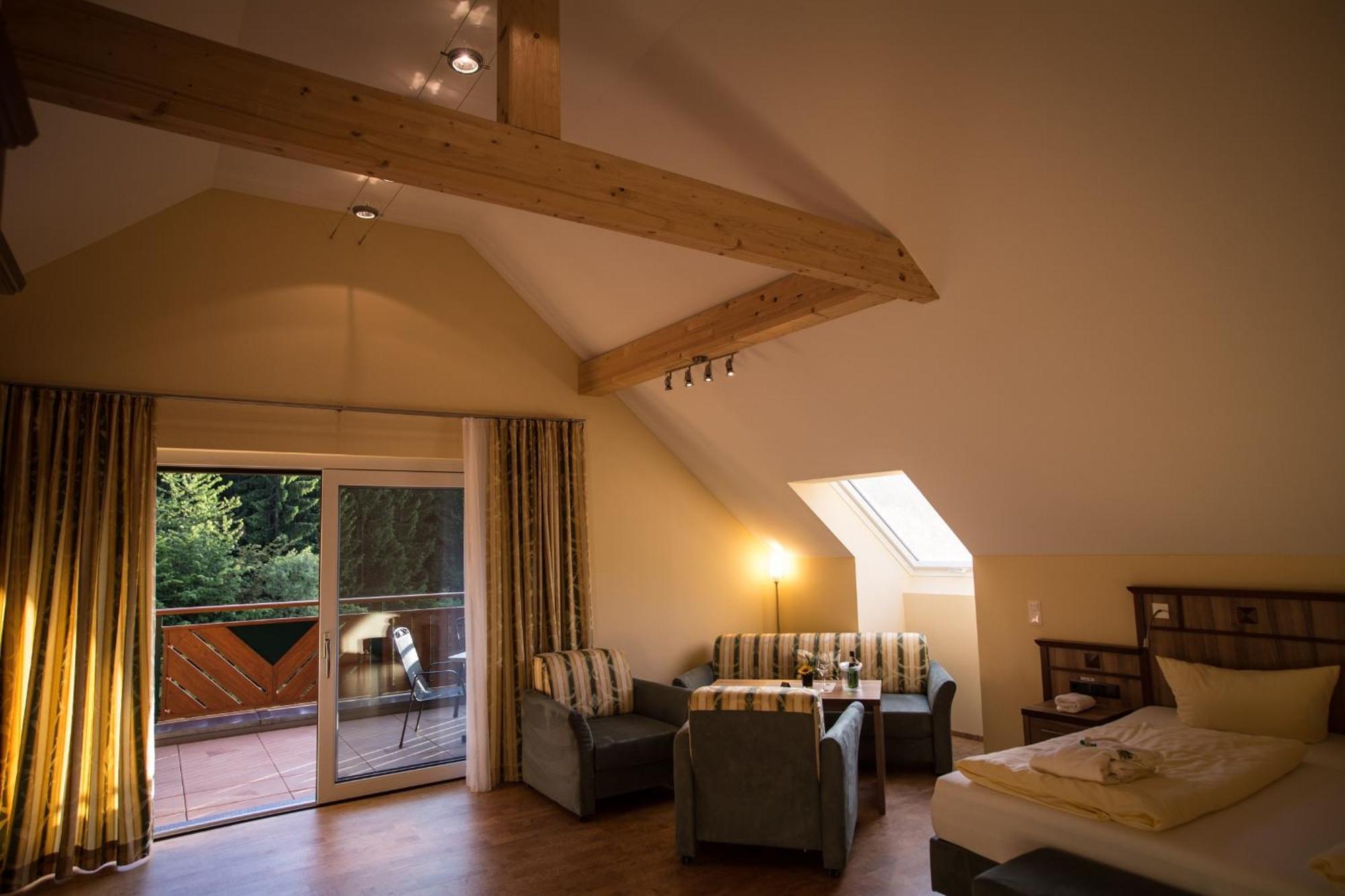 Wald-Hotel Heppe Dammbach Kamer foto