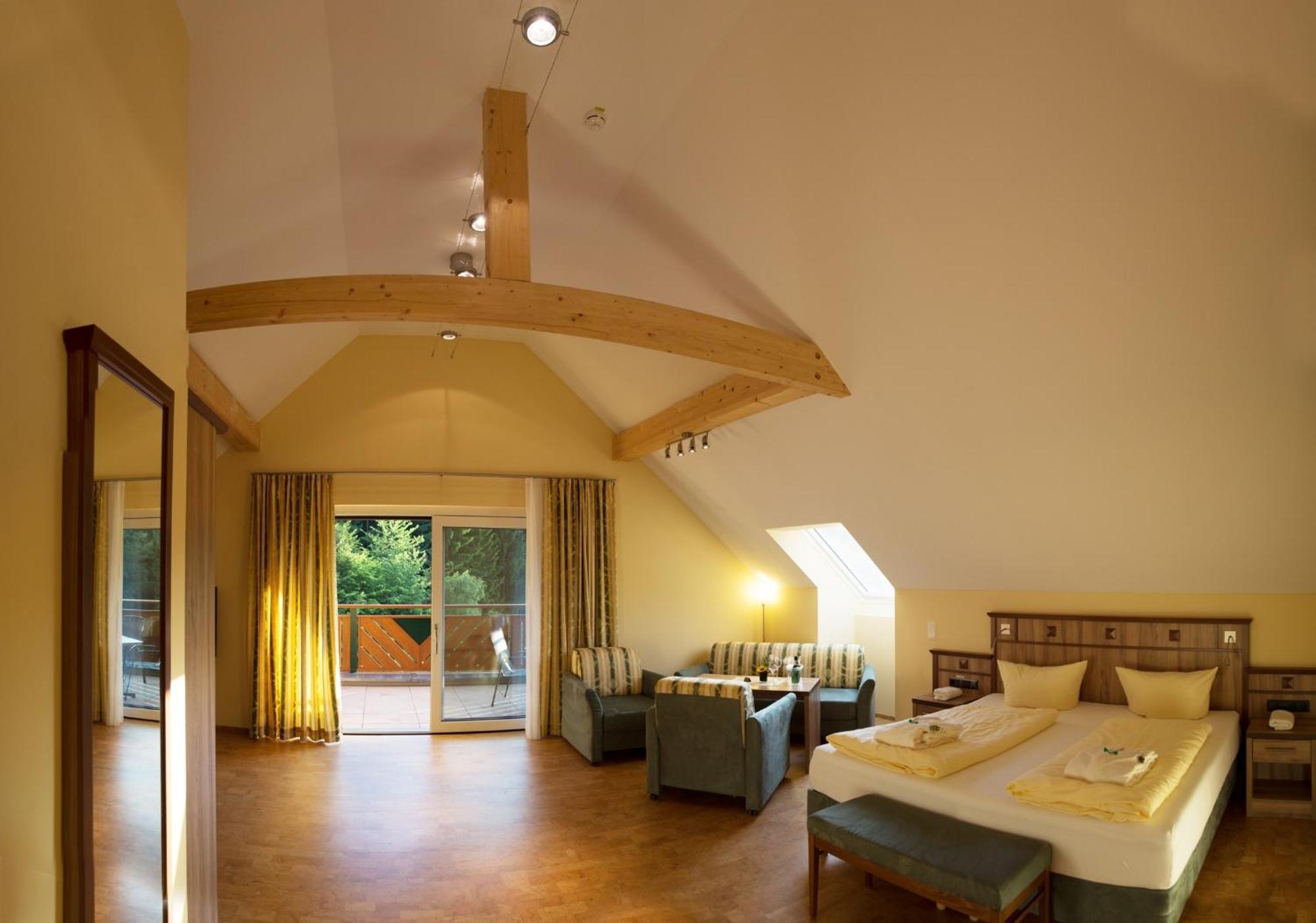 Wald-Hotel Heppe Dammbach Kamer foto