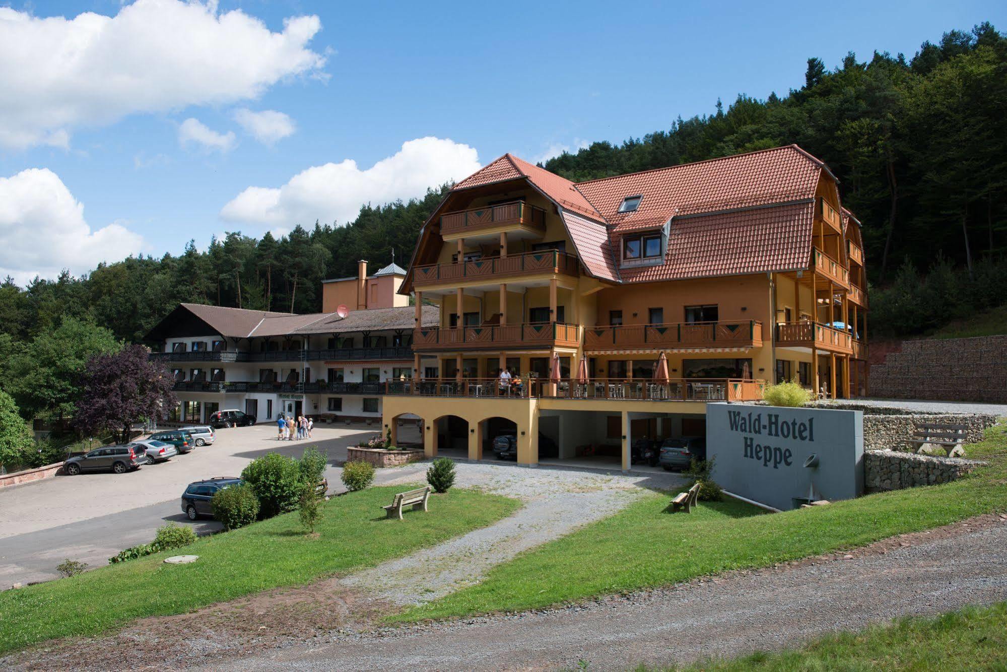 Wald-Hotel Heppe Dammbach Buitenkant foto